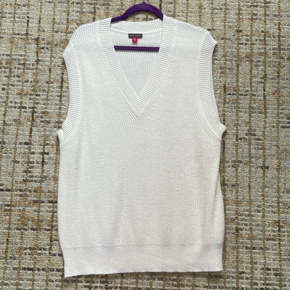 Vest knitted